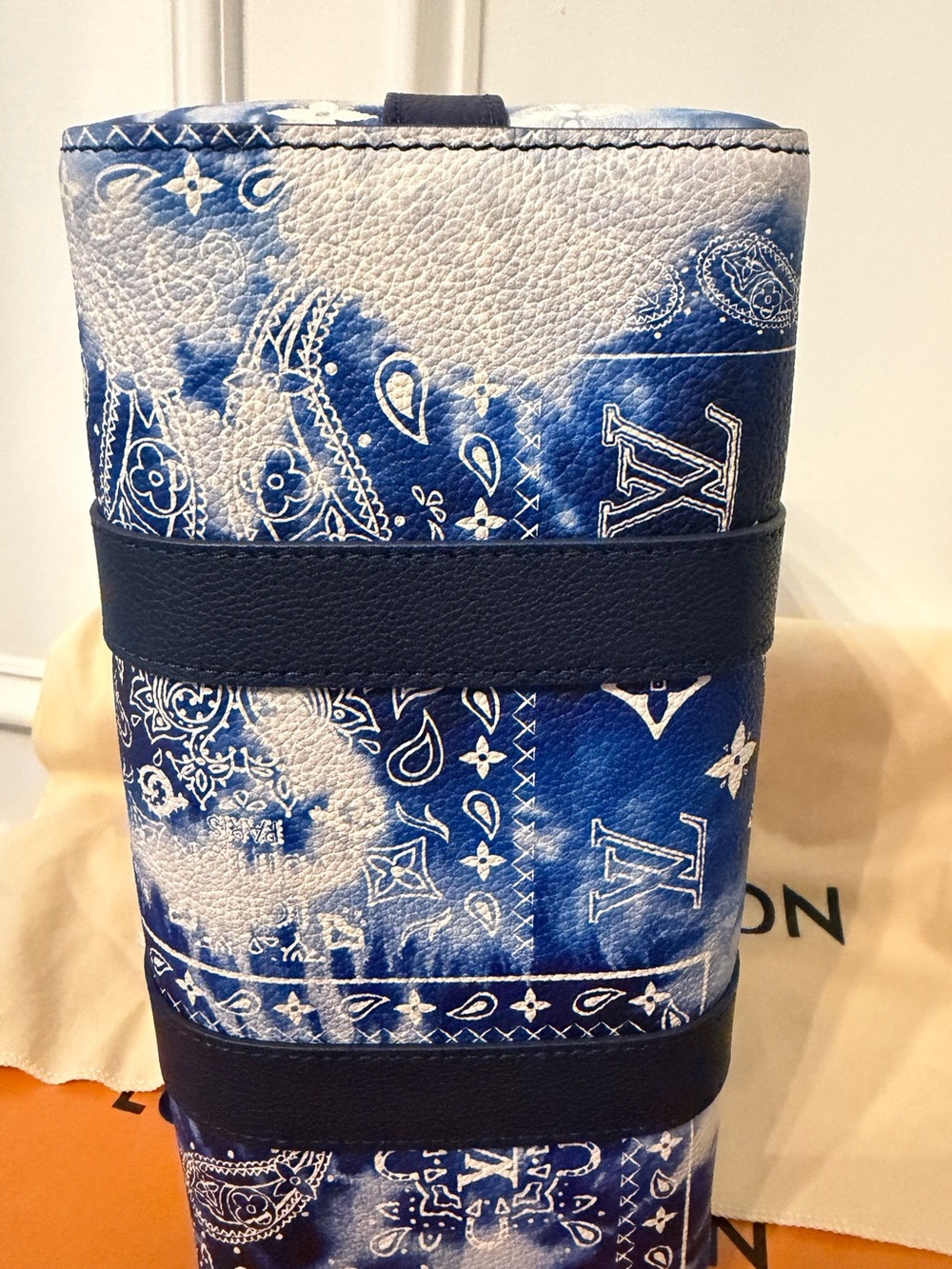 Pristine Louis Vuitton Monogram City Keepall Bandouliere Bag Bandana - Picture 13 of 17